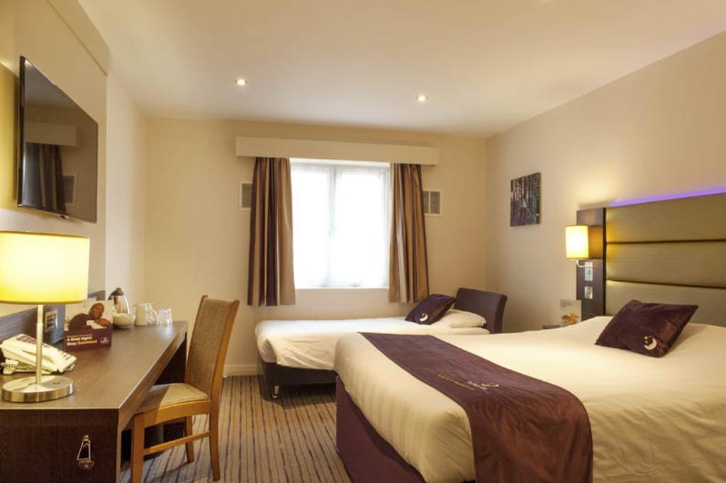 Premier Inn Aberdeen - Anderson Drive Exterior photo