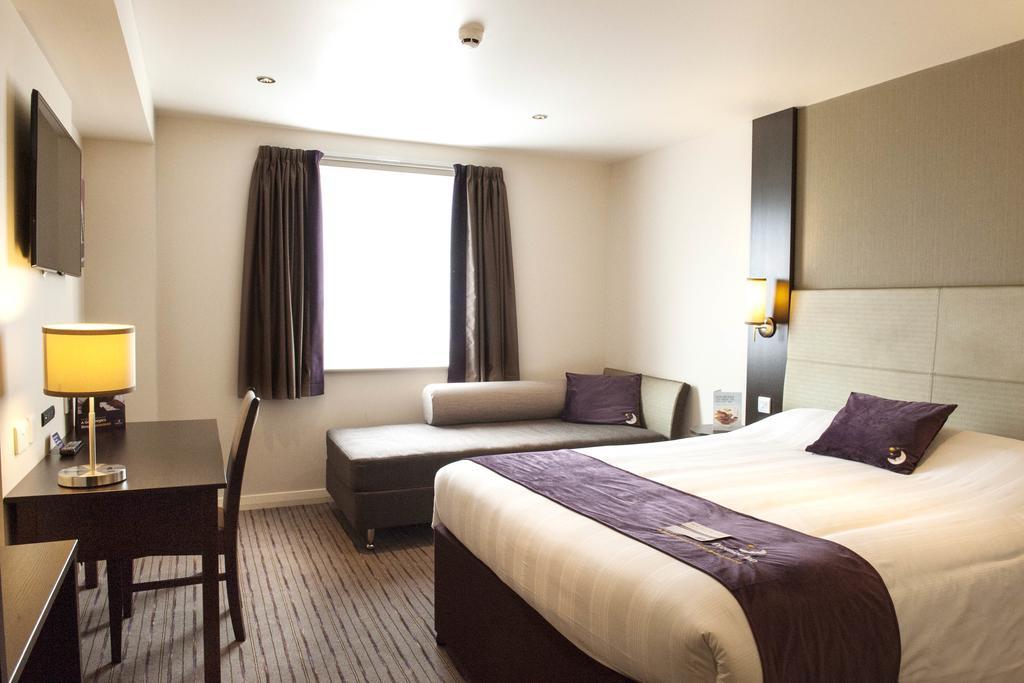 Premier Inn Aberdeen - Anderson Drive Exterior photo