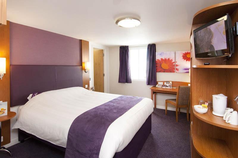 Premier Inn Aberdeen - Anderson Drive Exterior photo